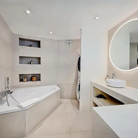 Luxe & Emplacement Ideal A - Vieux Port Apartment Cannes
