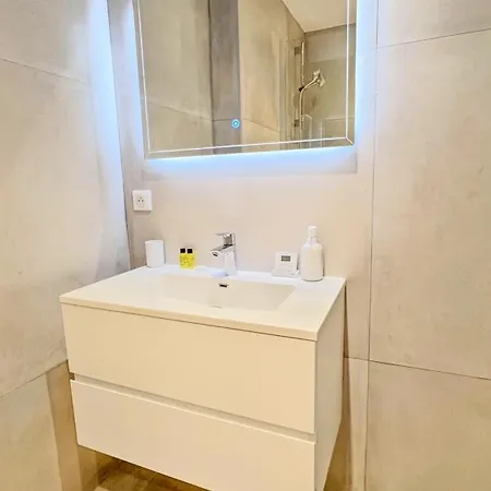 Luxe & Emplacement Ideal A - Vieux Port Apartment Cannes